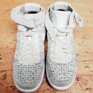 Womens Air Force 1s